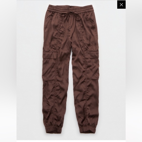 AERIE Satin Cargo Jogger Forest Green Olive Pants Size Small - Picture 3 of 12